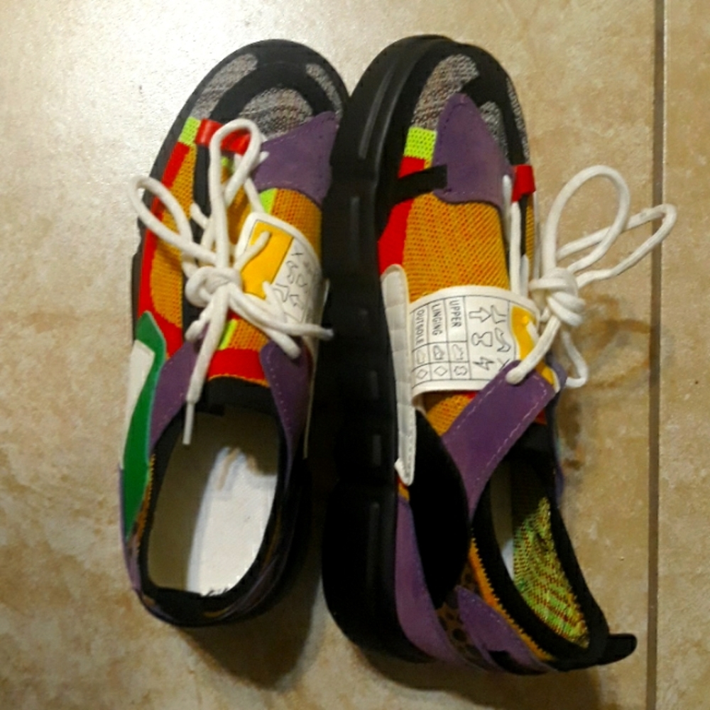 womens 7.5 (us) multicolored novelty sneaker